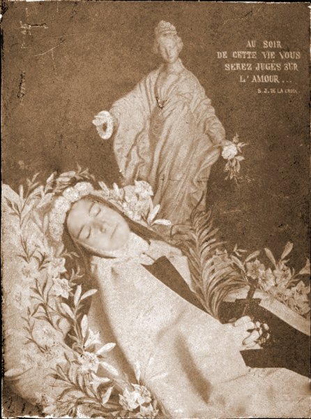 Je sens surtout que ma mission va commencer, ma mission de faire aimer le bon Dieu comme je l'aime, de donner ma petite voie aux âmes. Si le bon Dieu exauce mes désirs, mon Ciel se passera sur la terre jusqu'à la fin du monde. #Thérèse 🌹