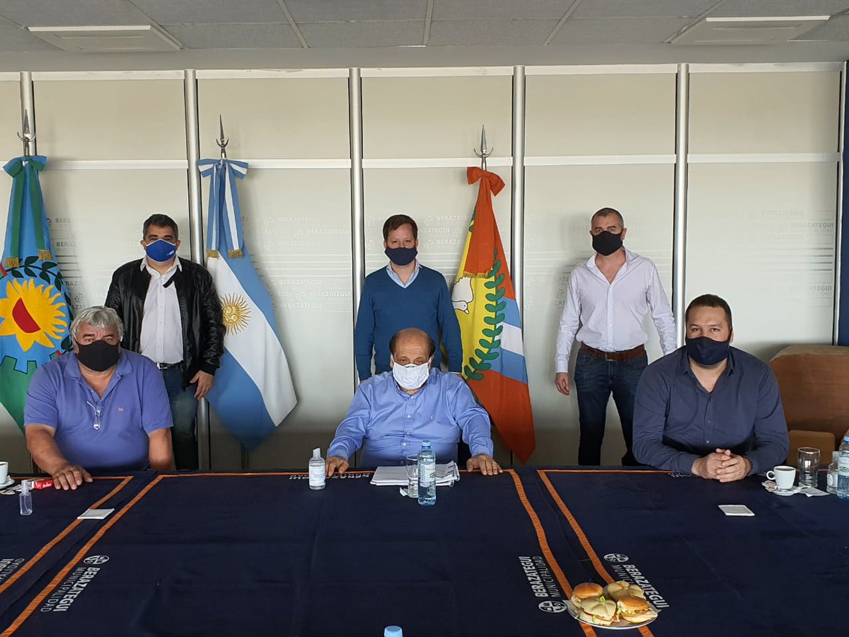 Con el intendente de Berazategui compañero <a href="/jjosemussi/">Juan José Mussi</a> conversamos sobre los desafíos que tiene nuestro país para salir adelante. Ambos coincidimos en la necesidad de la unidad de todos para lograr una Argentina 🇦🇷 con justicia social. 

Gracias Juan José por recibirnos!✌