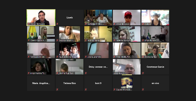 #AEstaHora se lleva a cabo la rueda de prensa de cumplimiento de metas de #AyudarNosHaceBien liderado por La Primera Dama de La Nación María Juliana Ruiz. <a href="/LunnaColombia/">LUNNA | Líderes Unidos por los NNA de Colombia</a> @ConsejeriaNinez