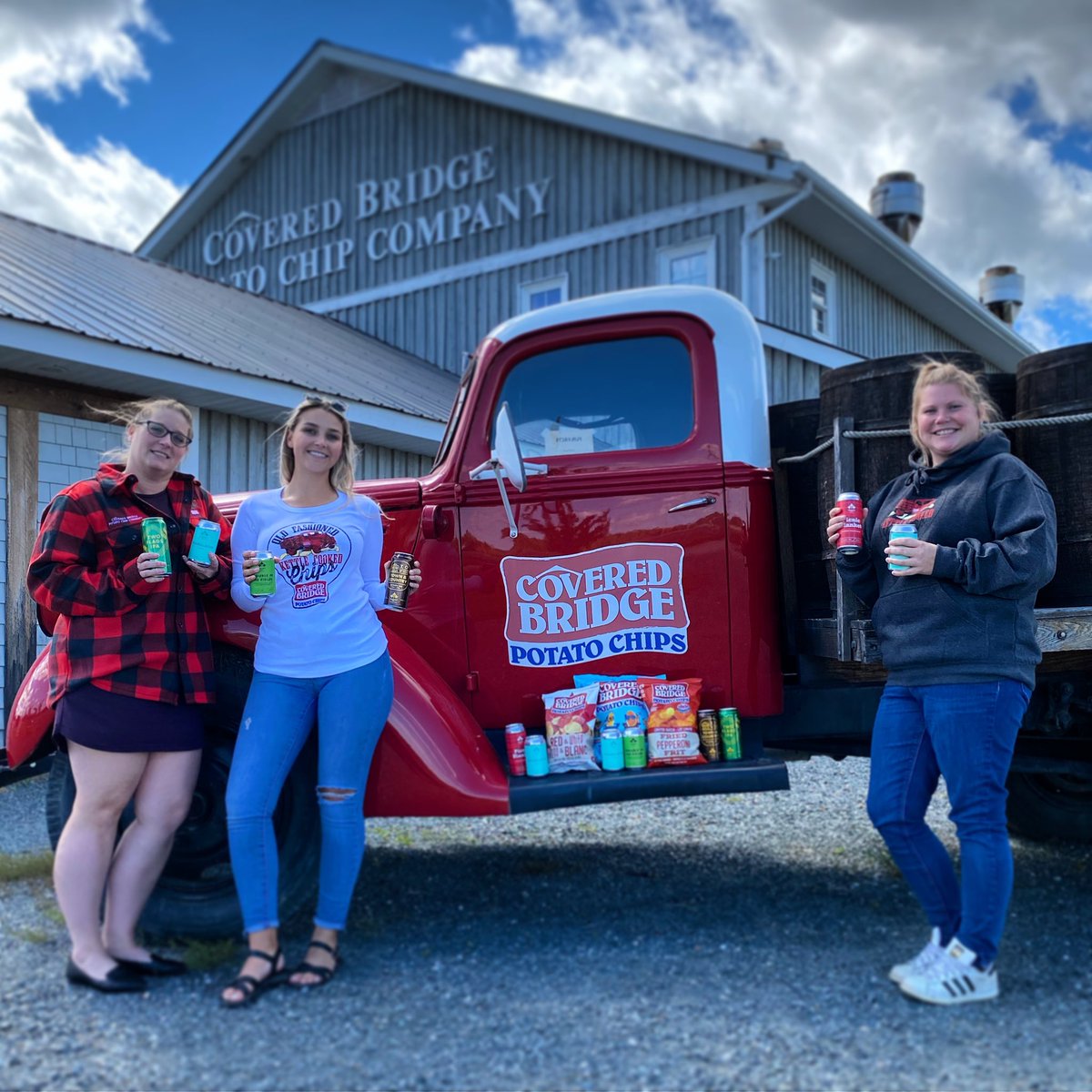 CBchips's tweet photo. Opportunities to pick up our summer seasonal products like Red & Whites or The Weekender are running out!
But you can still find lots of Fried Pepperoni as they continue to make their way to a store near you!
#coveredbridgechips #redandwhite #friedpepperoni #weekender #snacks https://t.co/oJ0m4kjOal