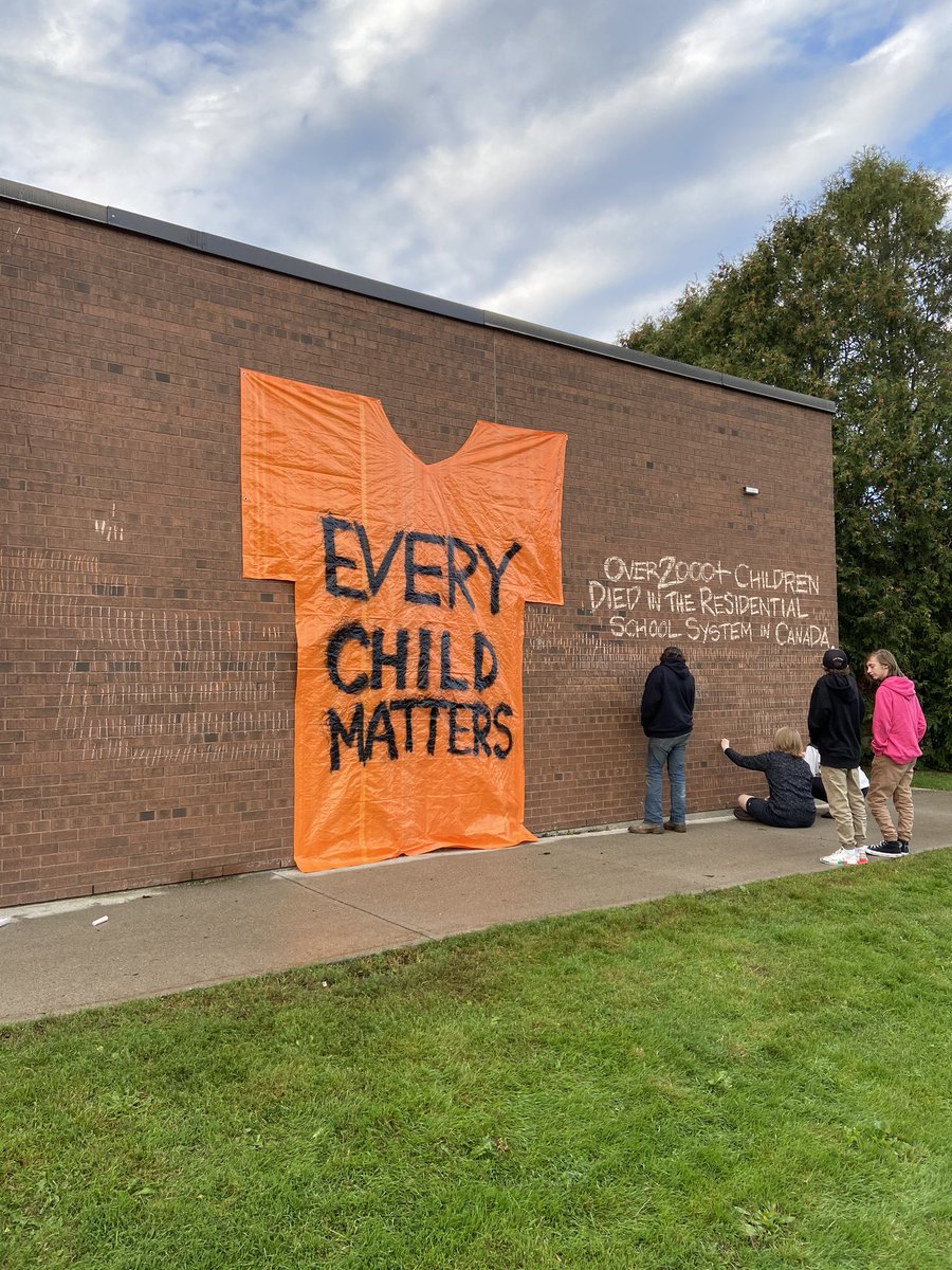 marty_passmore's tweet image. AMSS recognizing the impact of residential schools today. Proud of our students efforts.