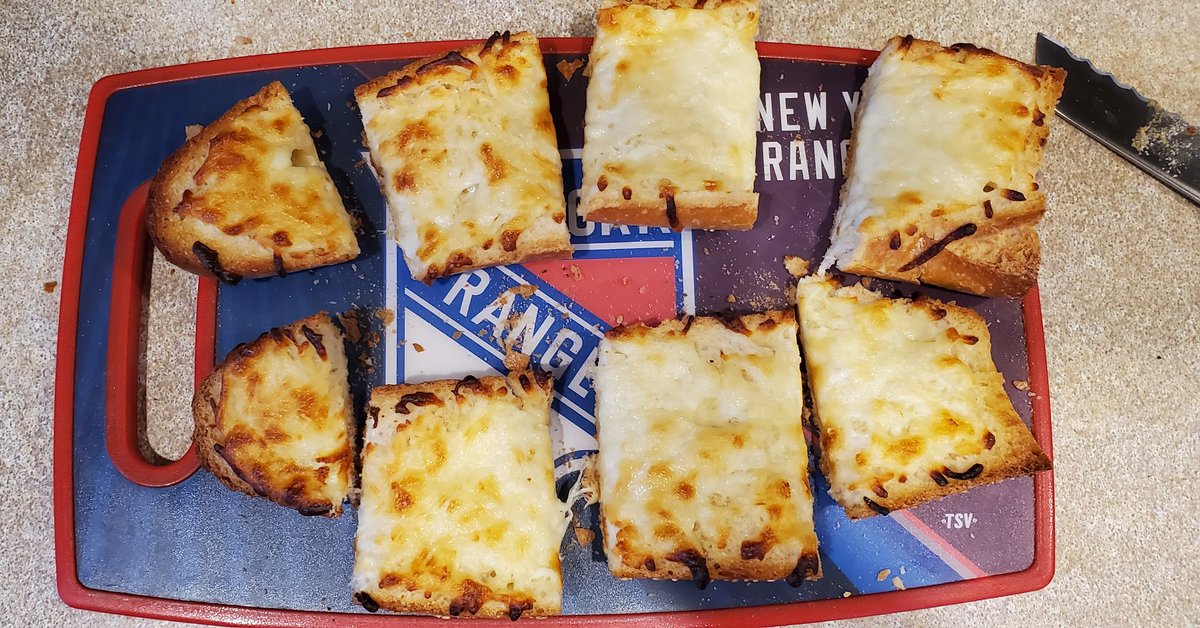 snackerzilla's tweet photo. It's a #Pizza and #Cheesy Garlic Bread type of night! #MonsterChomping #Snackerzilla https://t.co/e9XqK0RMqc