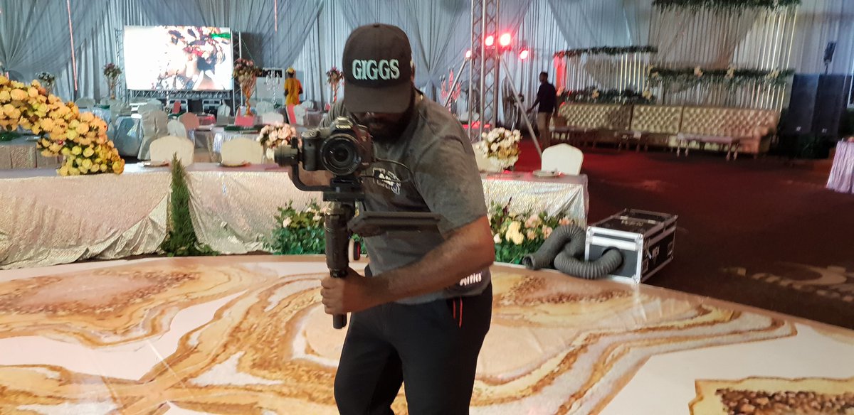 Mubarack_Umar's tweet photo. Director @Hassangiggs appreciation tweet.
At the #NB2020, he gave all his energy to ensure that all our multimedia equipments were put place, giving us visual stories via short, medium, long and drone shots.
A King I stan🙌 https://t.co/ZYgzeKgmCk