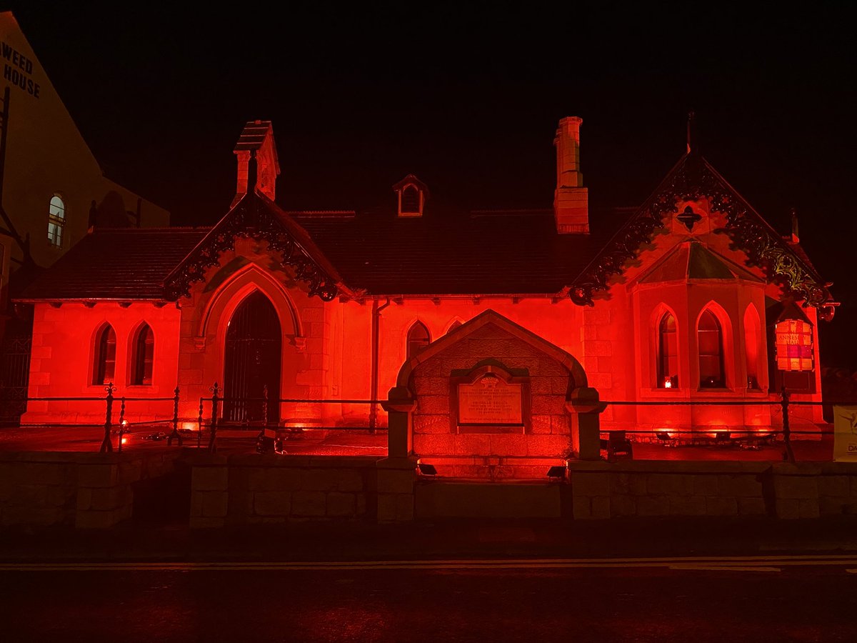NewcastleGlees's tweet image. The Annesley Hall was lit red tonight as part of the UK scheme #wemakeevents 
Thanks to ACK productions. 

Theatres and workers are suffering badly across (NI) and the World due to the Coronavirus pandemic. 

Support the Arts during this crisis. 

#wemakeevents 
#lightitupred
