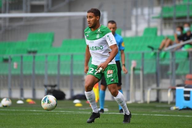 RB: Yvann Maçon.*Claude Puel’s Saint-Ètienne are 4th in the league thanks to a young, new-look spine including Maçon, who arrived from third-tier side Dunkerque in January.He’s a strong 1v1 defender who is constantly improving in attack, as evidenced by his golazo vs. Nantes.