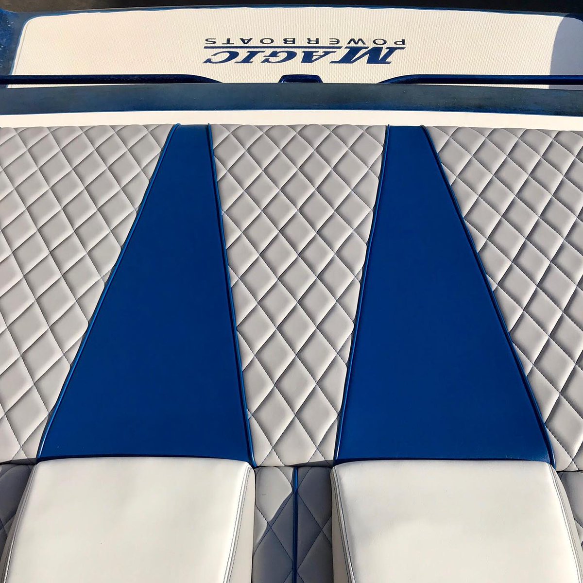 KeystonBros's tweet photo. Gorgeous overhaul of this #MagicBoat by The Prestige Companies Auto Upholstery in Anaheim, CA ☀️#custominterior using #KeystonBros #marinevinyl and an #alcantara suede headliner at the bridge. All aboard! https://t.co/XP2x7tWzNY