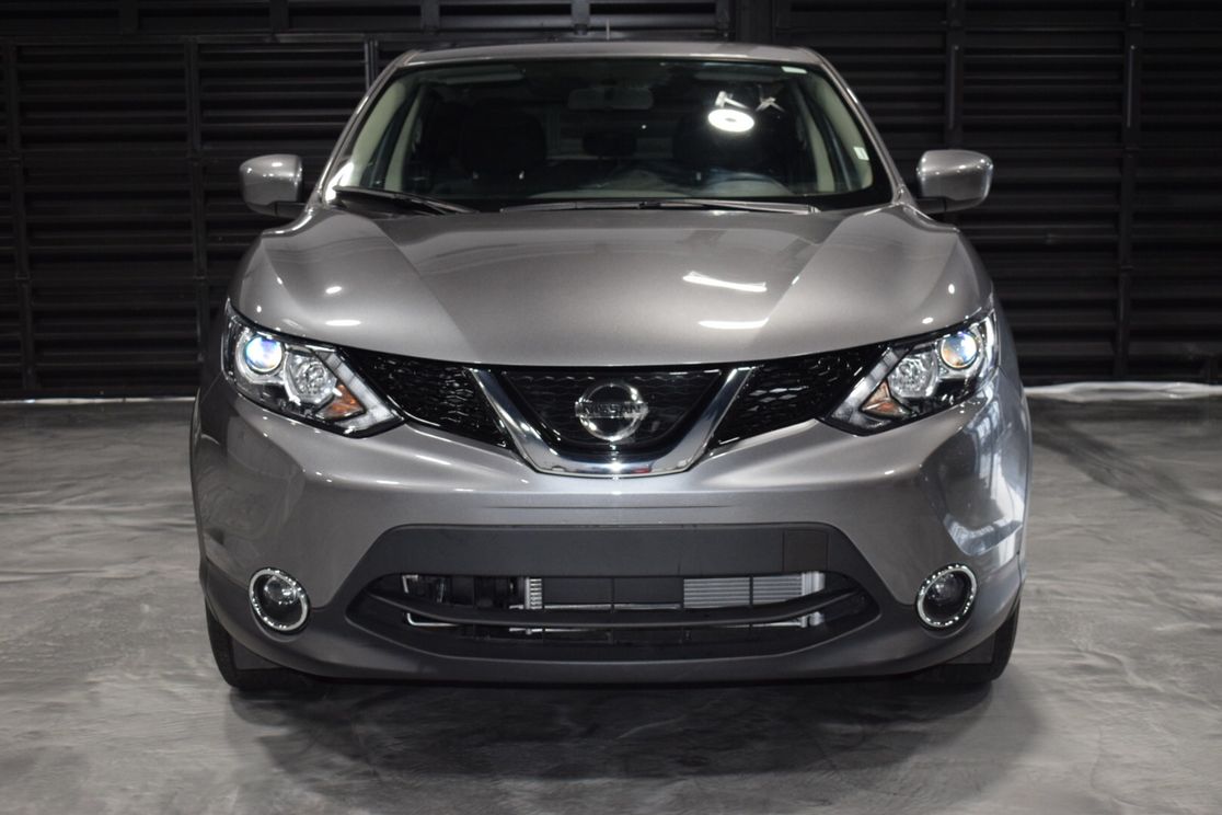 GablesMotors's tweet photo. 2019 NISSAN ROGUE SPORT
4-Cylinder
2.0 L
AWD
Jake wants to get a move on...😉 https://t.co/mPWG06PajC