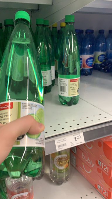 No more hydration shortages on stream 🙏🙏 https://t.co/qteQEM1nbU<a href="/tag/snydercut"class="tags"><span>#snydercut</span></a>