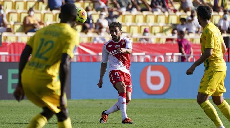 CM: Cesc Fàbregas.Having failed to impress under Leonardo Jardim or Robert Moreno, Fàbregas is finally impressing as a deep-lying playmaker in Niko Kovač’s 4-3-3.Constantly breaking the lines, threatening from dead ball situations, and keeping things ticking in possession.