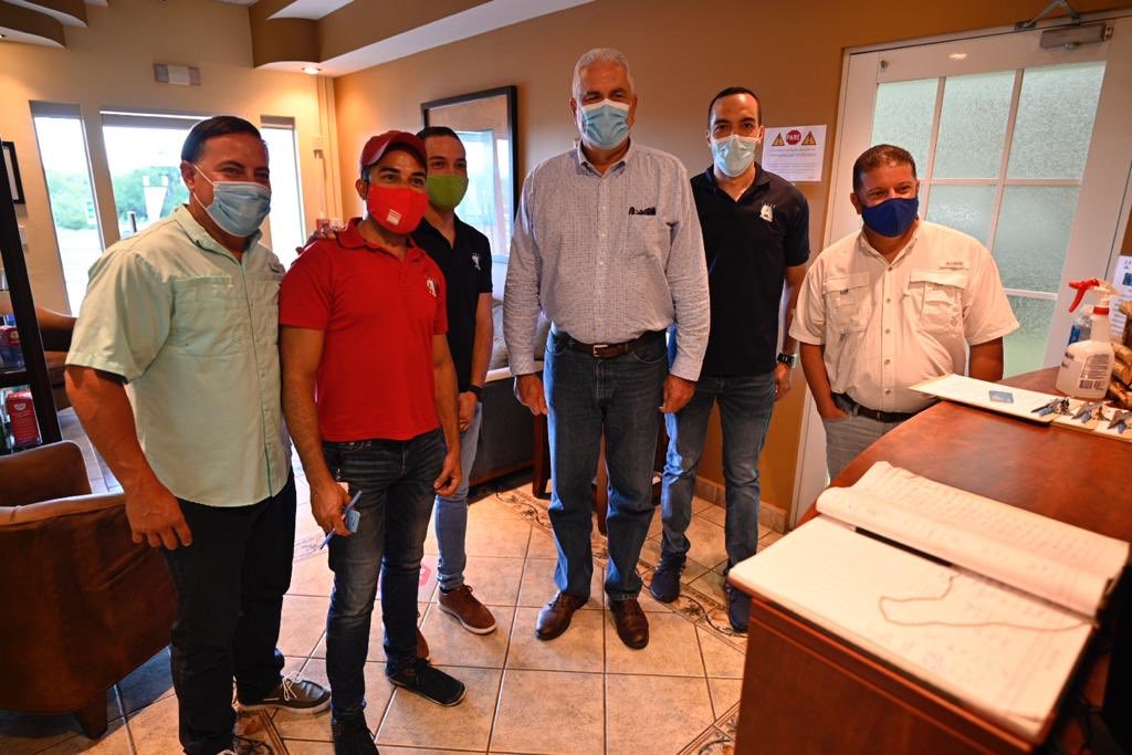 Recorrido por las facilidades de Triple A Press en Lajas junto al candidato a alcalde de Lajas Jayson Martínez y el senador del Distrito de Ponce, <a href="/SenadorCruz/">Nelson Cruz Ex Senador</a>