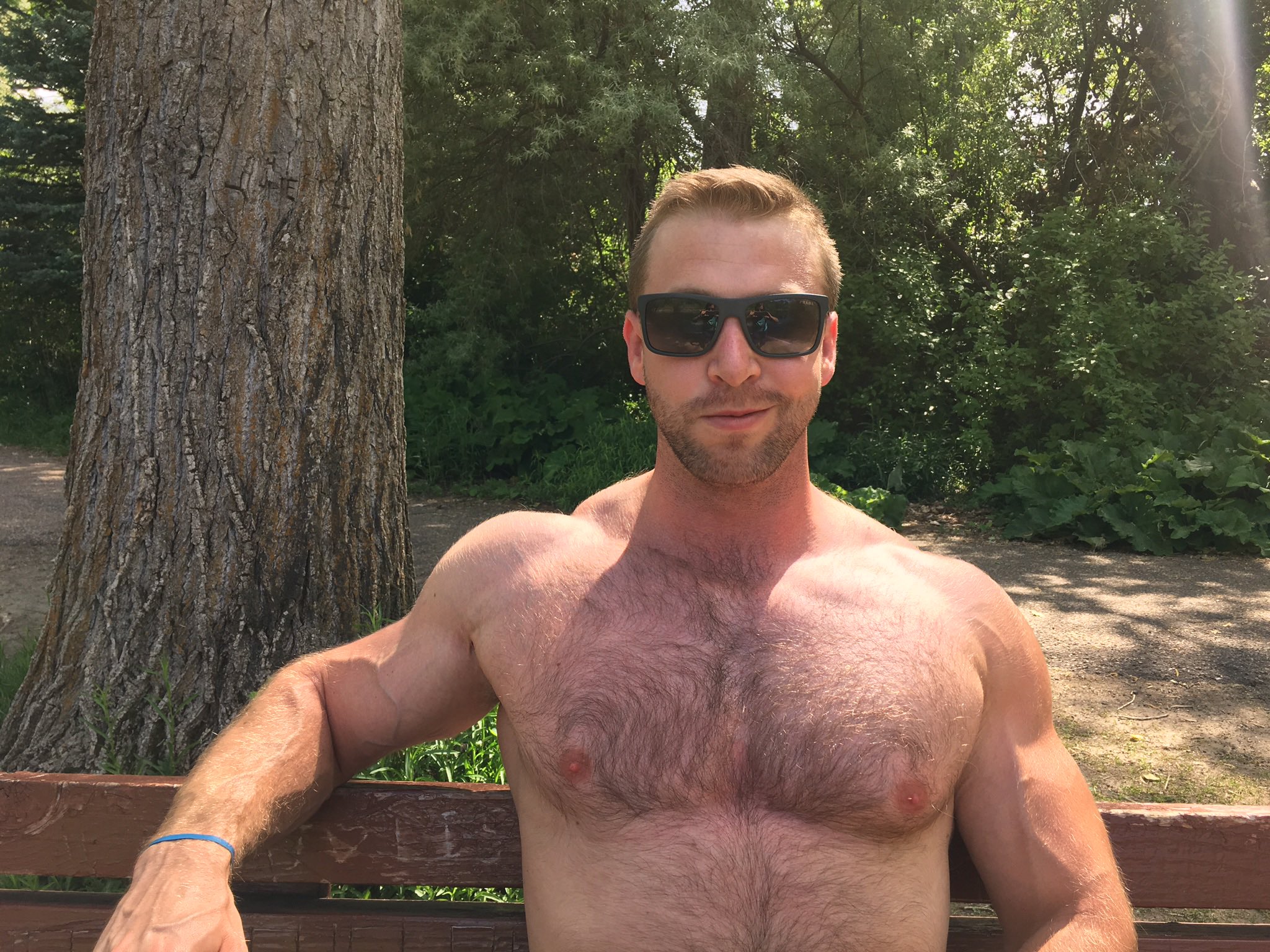 EjMoevIU4AALm7n?format=jpg&name=large