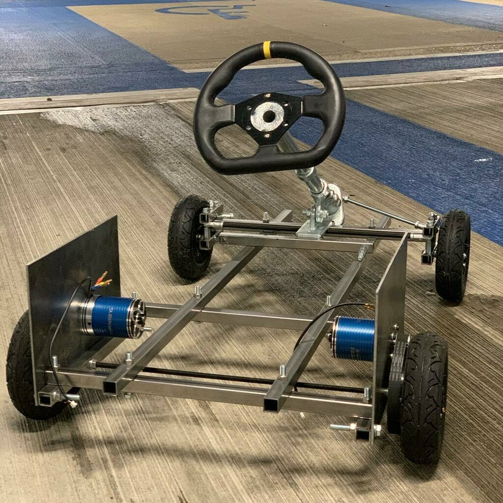 drivingwithnico's tweet photo. Tonight, I finally turned the front wheels with a steering wheel! There’s still a few bits left to do before I can take it for a test drive, but this was yet another emotional milestone for me... #msminimini #mstrust #powerwheels #evolveskateboards https://t.co/O0LVN2sCyB https://t.co/Q637iswzmo