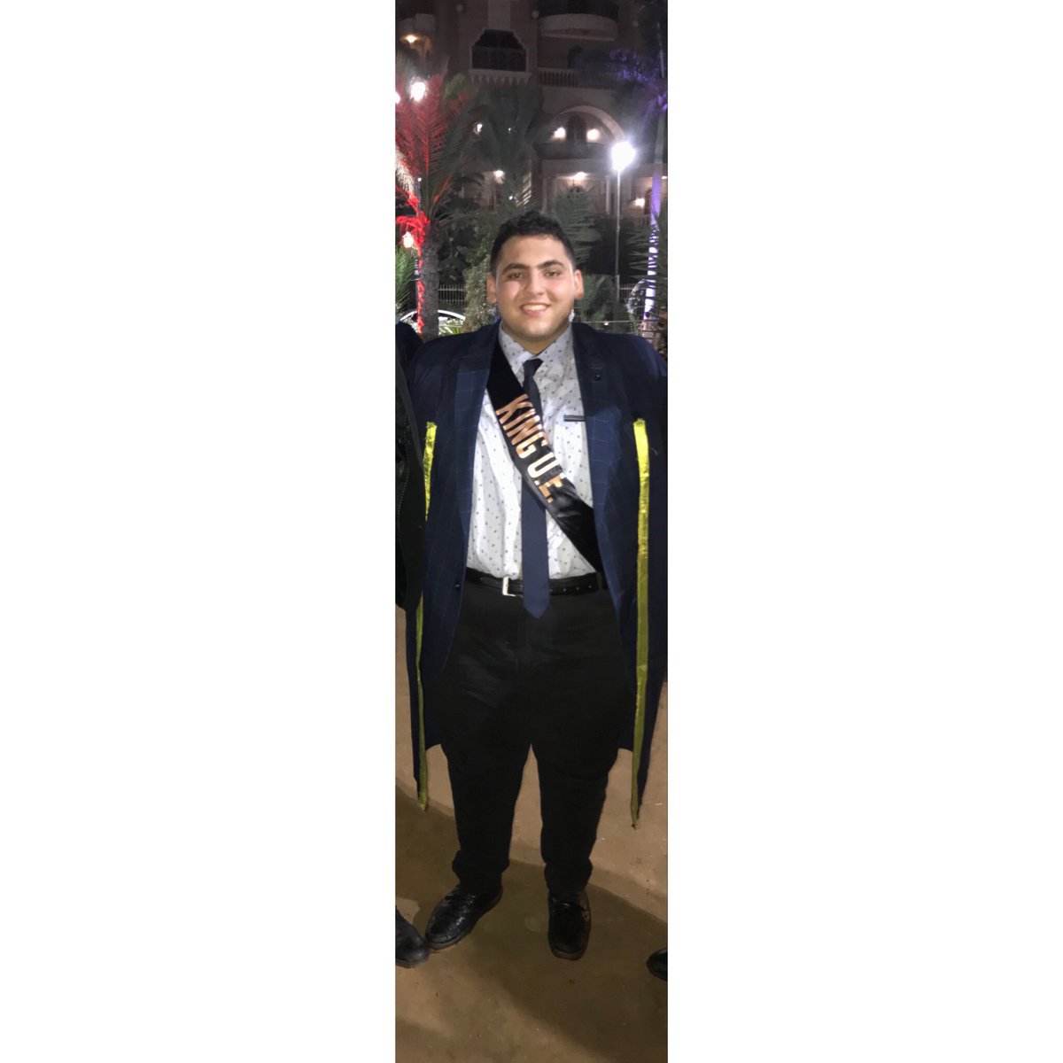 OMAR_ESSAM_40's tweet photo. #prom_night
#apls2020
❤️❤️❤️🔥🎓 https://t.co/3qbvARfMGA