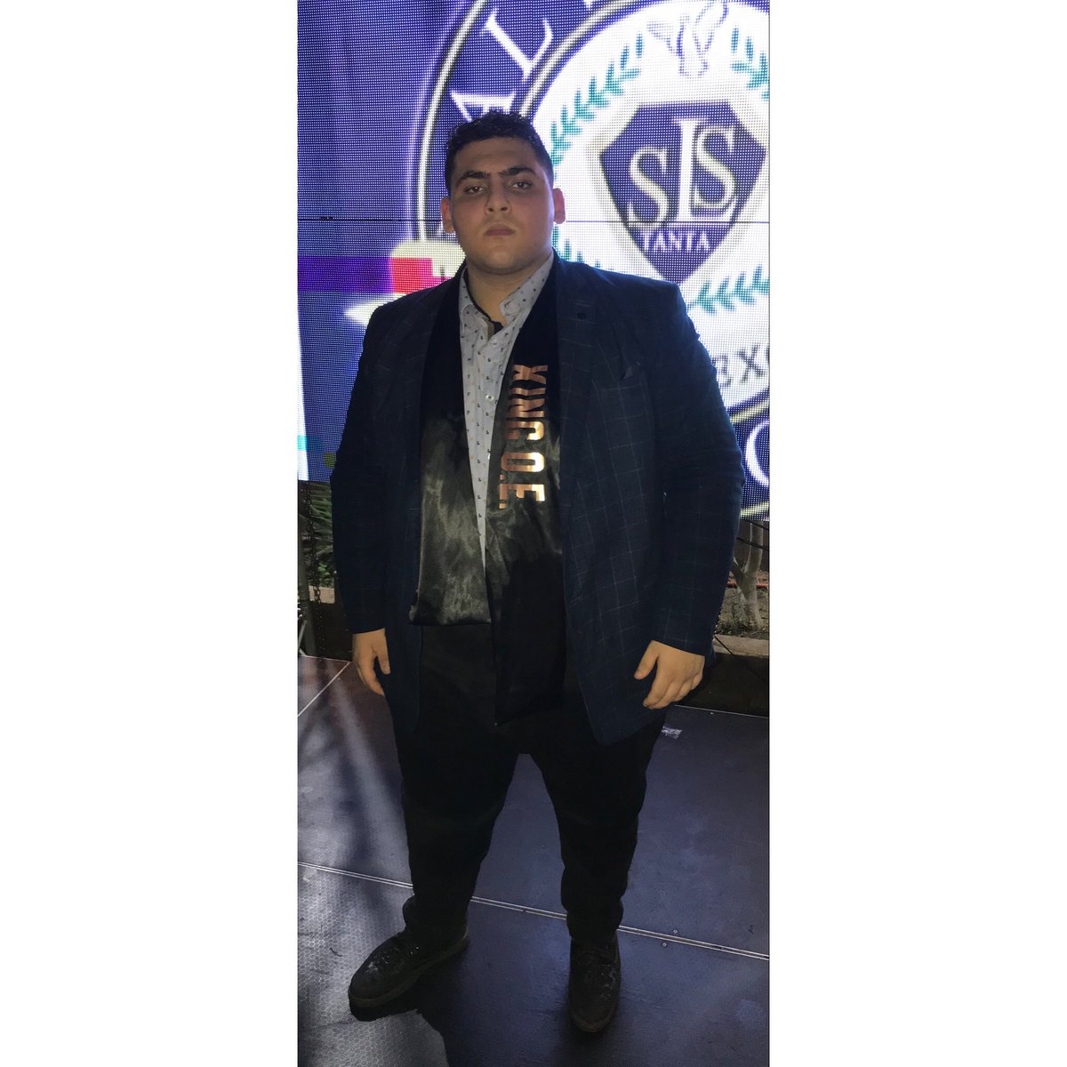 OMAR_ESSAM_40's tweet photo. #prom_night
#apls2020
❤️❤️❤️🔥🎓 https://t.co/3qbvARfMGA