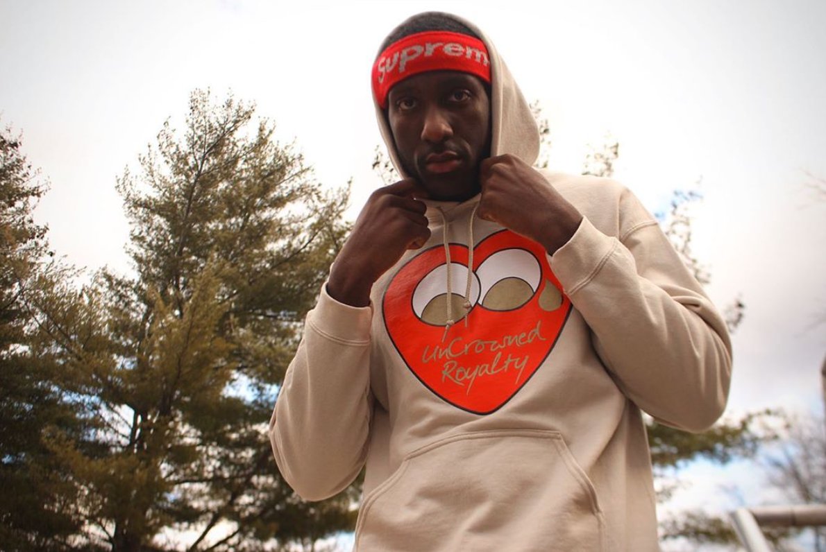 UncrownedR's tweet photo. @jadethebrand Only focused on spreading LOVE.  @UnCrownedroyalty_ on instagram, apparel @ https://t.co/49RMqvYbsx 📍 https://t.co/HDCzeli4nX