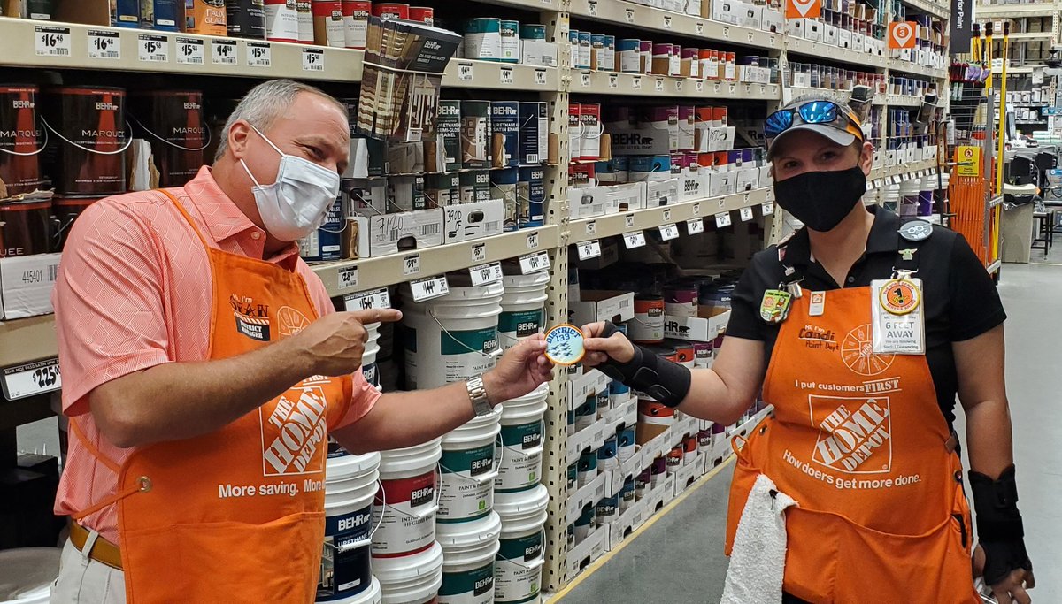 <a href="/candiparker/">Candi Parker</a>, our Paint DH, was recognized with the District Badge by our DM <a href="/SeanBrownD133/">Sean Brown</a>. She owns her corner of the business and is prepared to provide the best experience to our customers and PROS. 🎨🖌 #OurVisionIsCLEAR #D133 <a href="/MarkDor58229257/">Mark Dorsey</a> <a href="/WeidmanJess/">Jess Weidman</a>