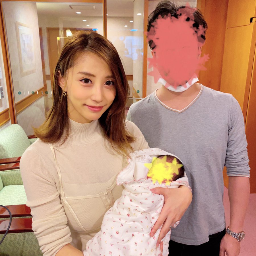 【悲報】元アイドル、ベビーカーを押してたらオジサンに邪魔と言われる