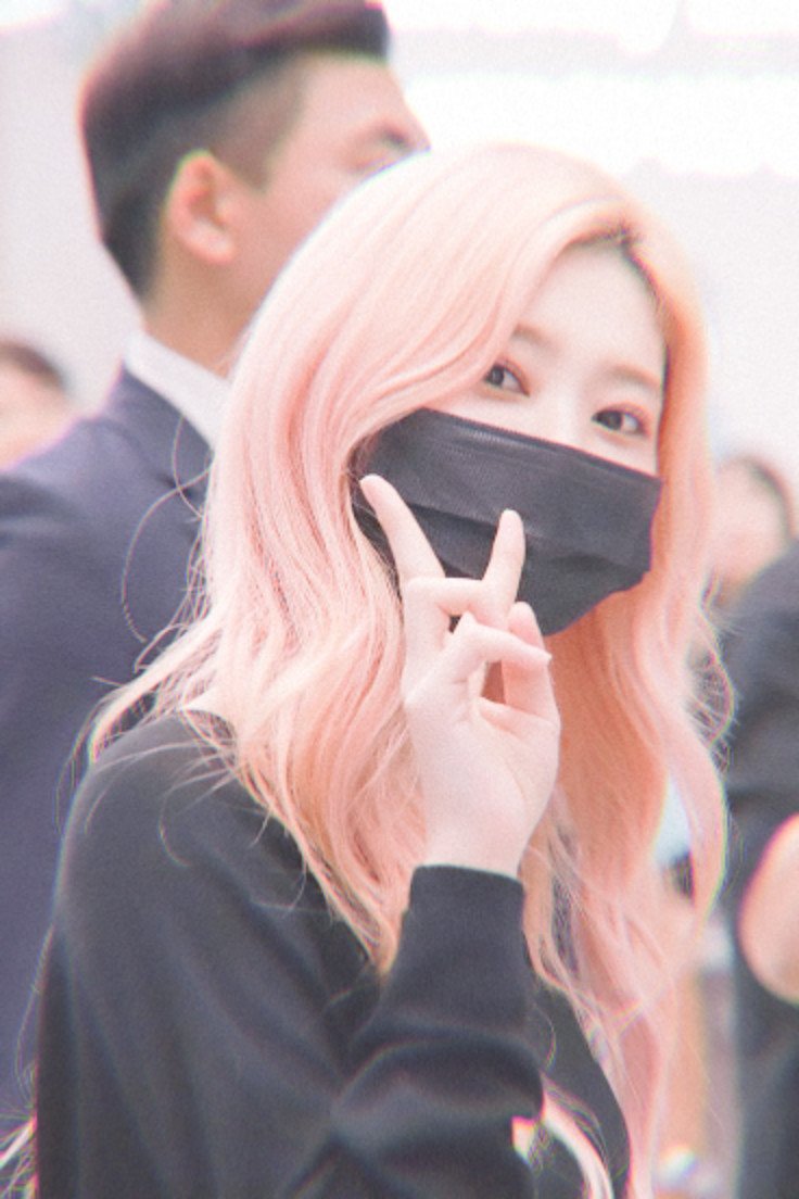 𝑬𝒍𝒚♡ tweet media
