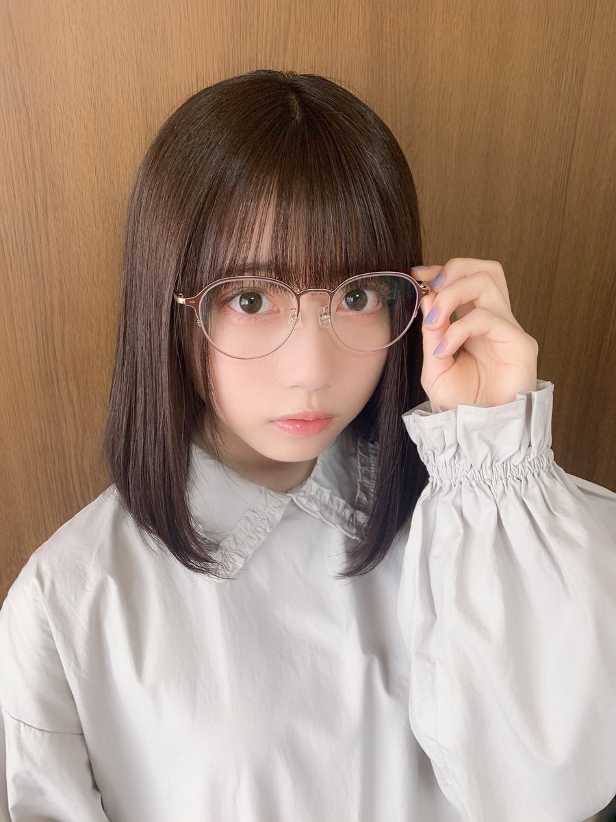 Thread By Minase Nayuki Megane S Day Here S The Beautiful Kurusu Rin In Glasses ニジマス 来栖りん 眼鏡の日 Megane S Day