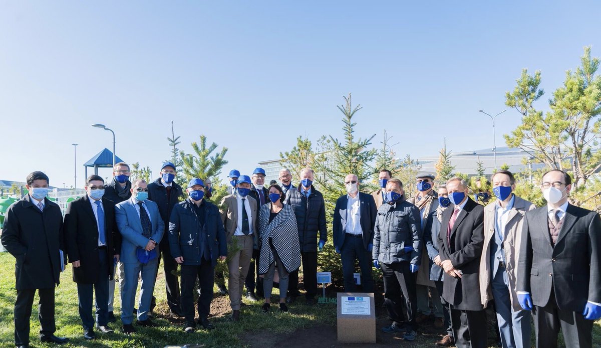 EUinKazakhstan's tweet photo. On 30 Sept. EU and its Member States planted 27 trees at EXPO site of Nur-Sultan city as part of #ClimaDiplo and #EU4GreenKZ campaign. A symbol of #EUKZ friendship & joint commitment to green and sustainable future 🌱The event attended by KZ Min.Ecology, @MFA_KZ @nursultanakimat https://t.co/ruyfgsHxVh