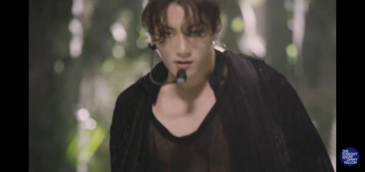 Meli40322620's tweet photo. So I am officially dead. This guy right here #JeonJungkook is the responsible for my death 💀💀💀 I freaking love you 😘😘😘 @BTS_twt https://t.co/vo1jbYAwV0