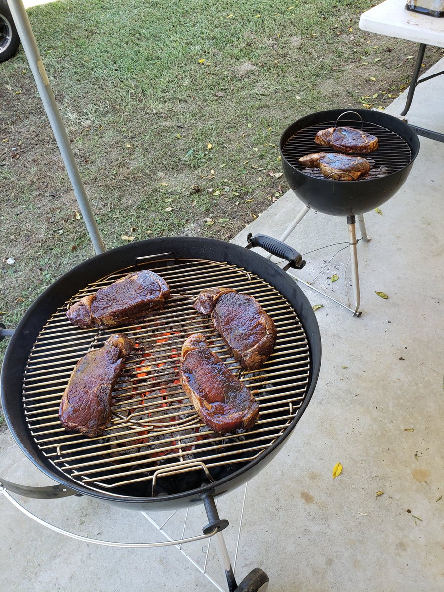 Thanks to Chris Thomas and Hill Top Angus for feeding the coaches! We appreciate your support!