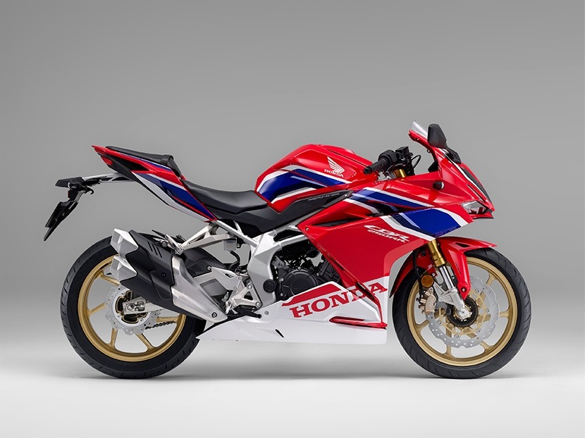 Motorcycles Japan Cbr250rr Honda Cbr250rr Is The Most Powerful Twin Cylinder Quarter Litre Bike That One Can Imagine Riding In The Present Generation Of Lightweight Sportbikes Motorcycle No 184 Cbr250rr Rc213v