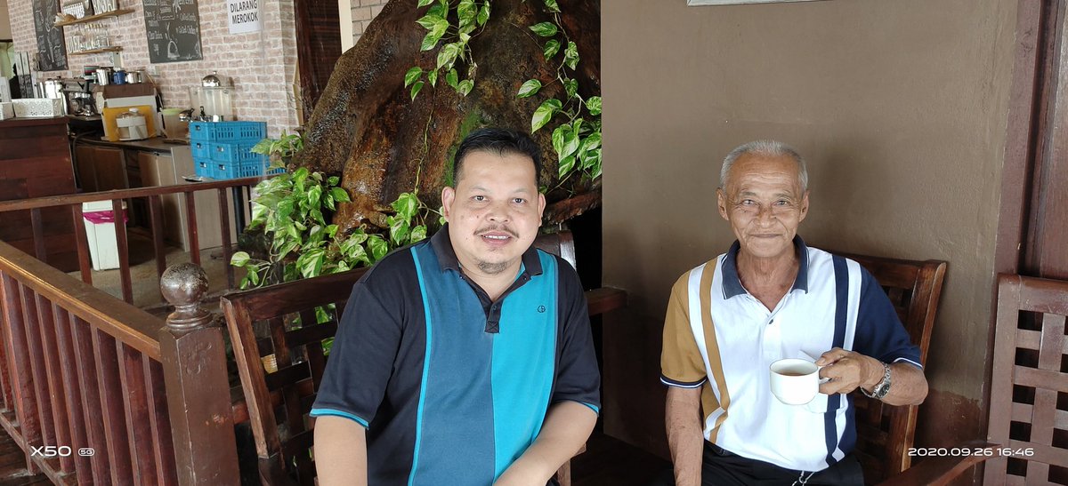 Diberi kesempatan utk perjumpaan santai² bersama Ayahanda Tn. Hj. Md Zaid Ali setelah sekian lama tak jumpa. 
<a href="/MdzaidAli_/">Md Zaid Ali</a>