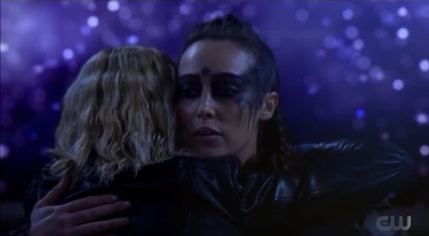 luthorsmalec's tweet photo. bitches stopped watching the 100 four years ago but they’re now crying because of lexa and clexa. it’s me, i’m bitches. https://t.co/LOFODBFiZT