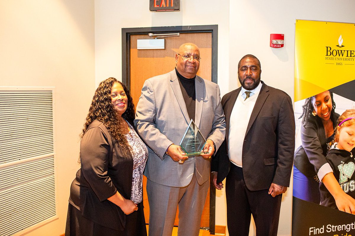 ctrblackmalebsu's tweet photo. Day 2 Theme: Bowie BOLD Black Male Educators and Leaders
To be #BowieBOLD, you got be like Mr. Vaughn Evans, Mr. Gordon Sampson, and Dr. John Word who are Bowie alumnus, with distinguished careers as educators and leaders, and give tirelessly their time, talent, and money to BSU. https://t.co/9sid5GdUUa