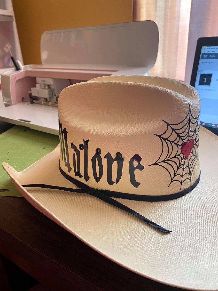 pmartsyfartsy's tweet photo. #WardrobeWednesday πΊπ€π€ π
π¨: @duranz1 (IG)
#postmalone #artsyfartsy #art #pmxartsyfartsy #posty #postyartsyfartsy #postyart #postyfanart #postmalonefanart #postywardrobe #postydenim #postmalonedenim #postyjeans #postmalonejeans #postyclothes #postmaloneclothes @PostMalone https://t.co/0G3XMtQsVB