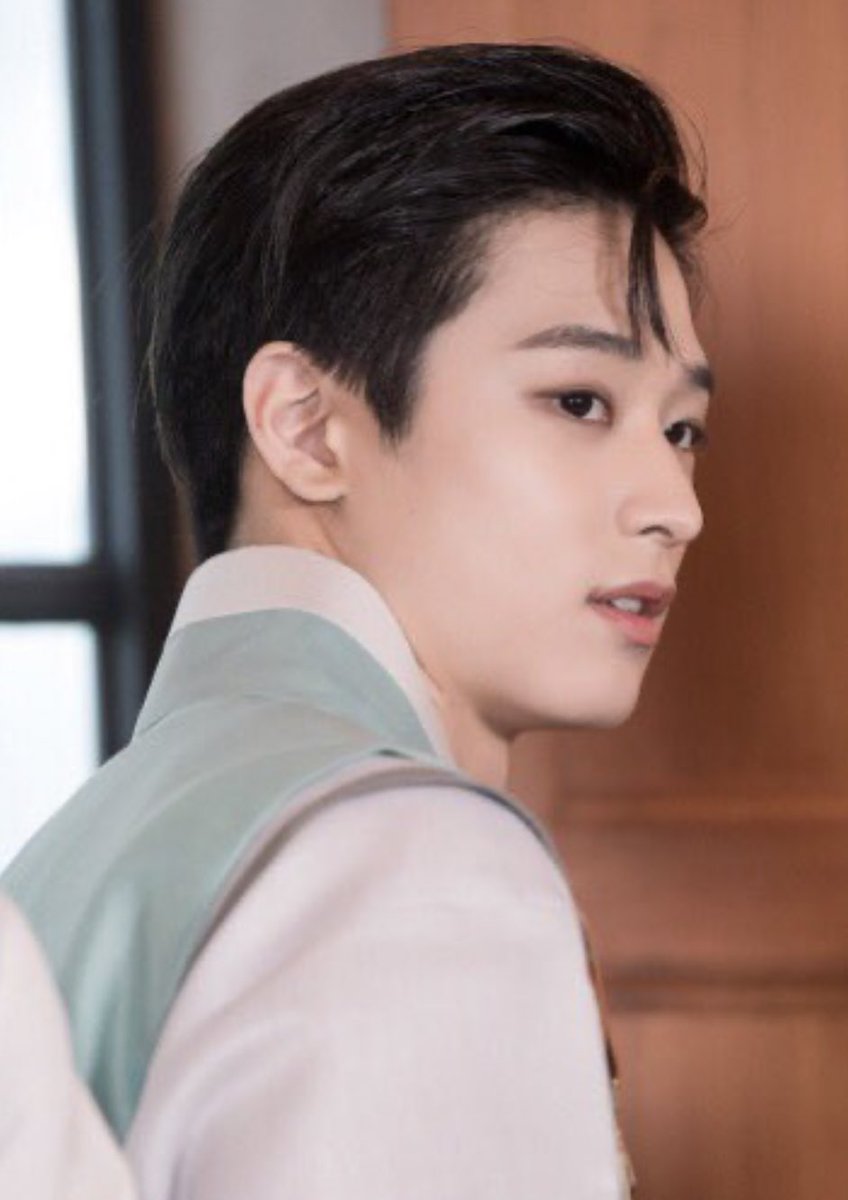juyeon_flowers's tweet photo. 🌕Happy Chuseok🌕

#THEBOYZ #JUYEON
#더보이즈 #주연 #이주연 https://t.co/p5PDLB5AMQ