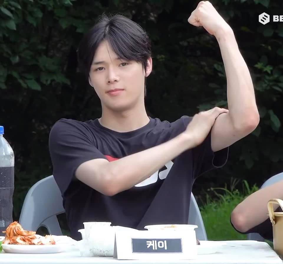 Dione_1409's tweet photo. Stay Strong K 💚
We miss you & We love you
We will wait for your debut 💚💚💚
#K_RUN_FOR_DREAM
#K_DEBUT
#K_OUR_HERO
#FIGHTING_K
#K_WE_LOVE_YOU
#ProteK
#SupportK
#KForever https://t.co/KWsdkQS5F2
