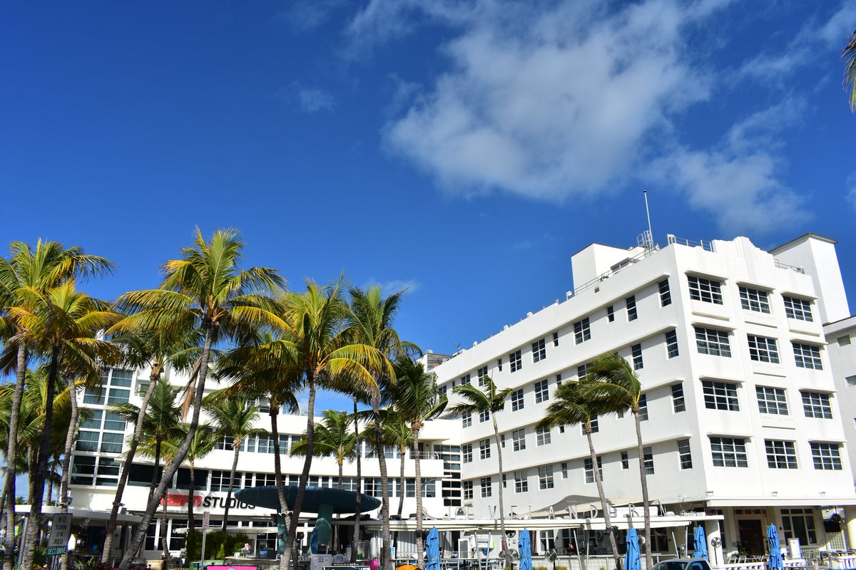 MagicCityPhotos's tweet photo. The #Clevelander built 1938 #OceanDrive #MiamiBeach #Florida #visitmiami #sfla #beachlife #coolpictures #photoeveryday #photographylovers #dadecounty305 #miamirealestate #skyline_miami #miamibeachhistory #picoftheday #architecture #artdeco #Deccodrive #MagicCityPhotography https://t.co/MrHah6wuCF