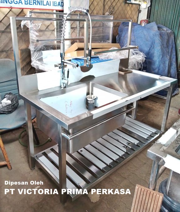  Meja  cuci piring  1 bowl 2 susun rak  bawah model grid