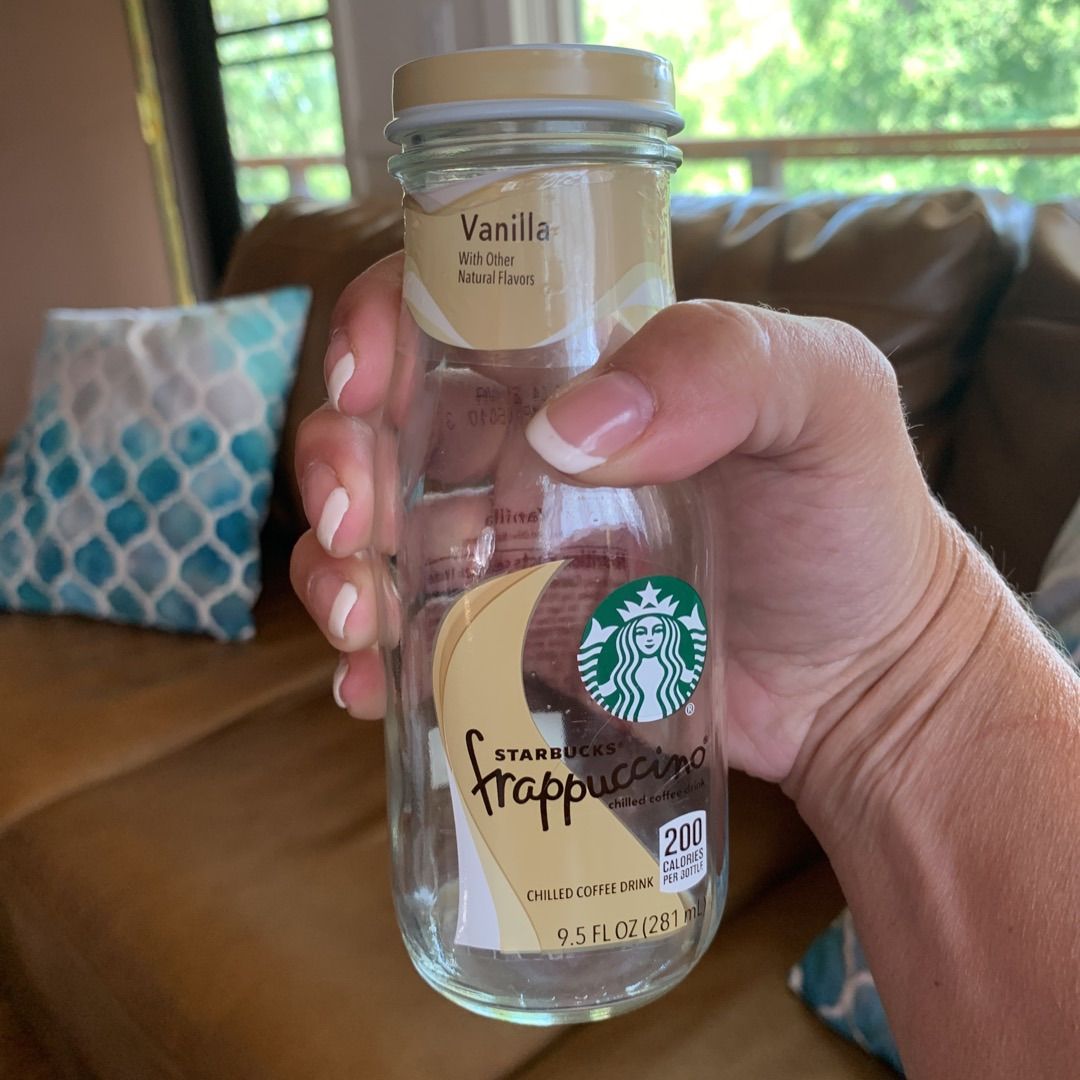 GREEKGIRL9o7's tweet photo. My favorite drink of the year! #InfluensterAwards2020 #contest #Starbucks #Frappe #vanilla @influenster https://t.co/dU4uukGCXB https://t.co/BYr7CMycYP