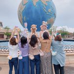 母から送られてきた衝撃的な写真。ママ友との映え写真はこう撮ります。