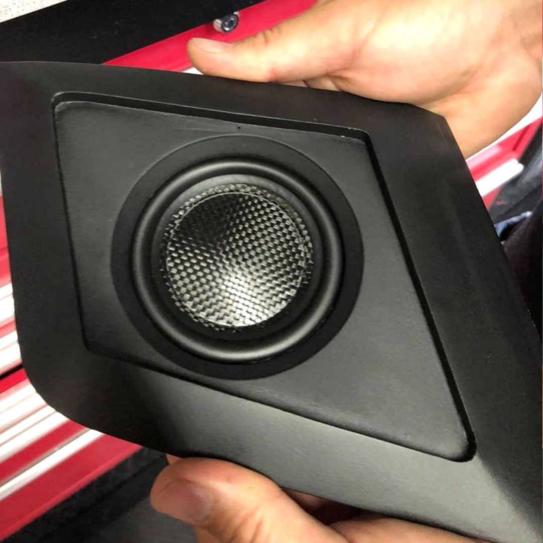 MorelHiFi's tweet photo. We love #caraudio installations. This one is by #SoundworksMD with our new MM3 midrange: "Just got the new Morel Elate Carbon Pro kits in stock!... Shown is the new 3.5” Carbon midrange being placed in a custom-built housing! " 
Explore: https://t.co/8yC0OyWeNZ
 #elatecarbonpro https://t.co/0eYluYqwG9