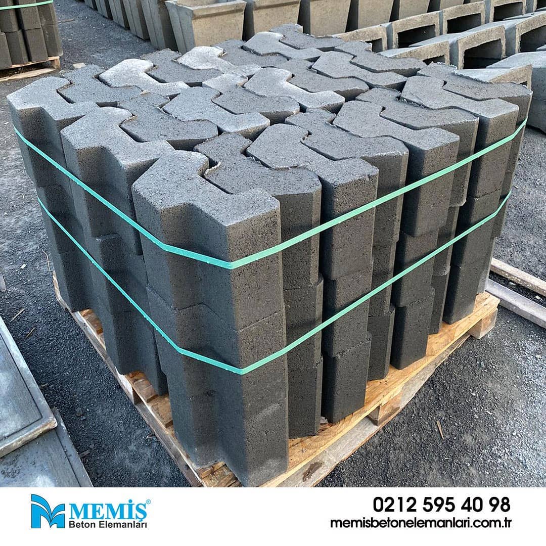 Şev Taşı 💯

Sunduğu görsel ziyafetin yanı sıra zengin işlevselliği ile beğeni kazanan modüler şev taşı, kullanıldığı mekânlarda bitkilerin büyümesine imkân tanımasından perde görevine kadar pek çok amaca hizmet edebiliyor.