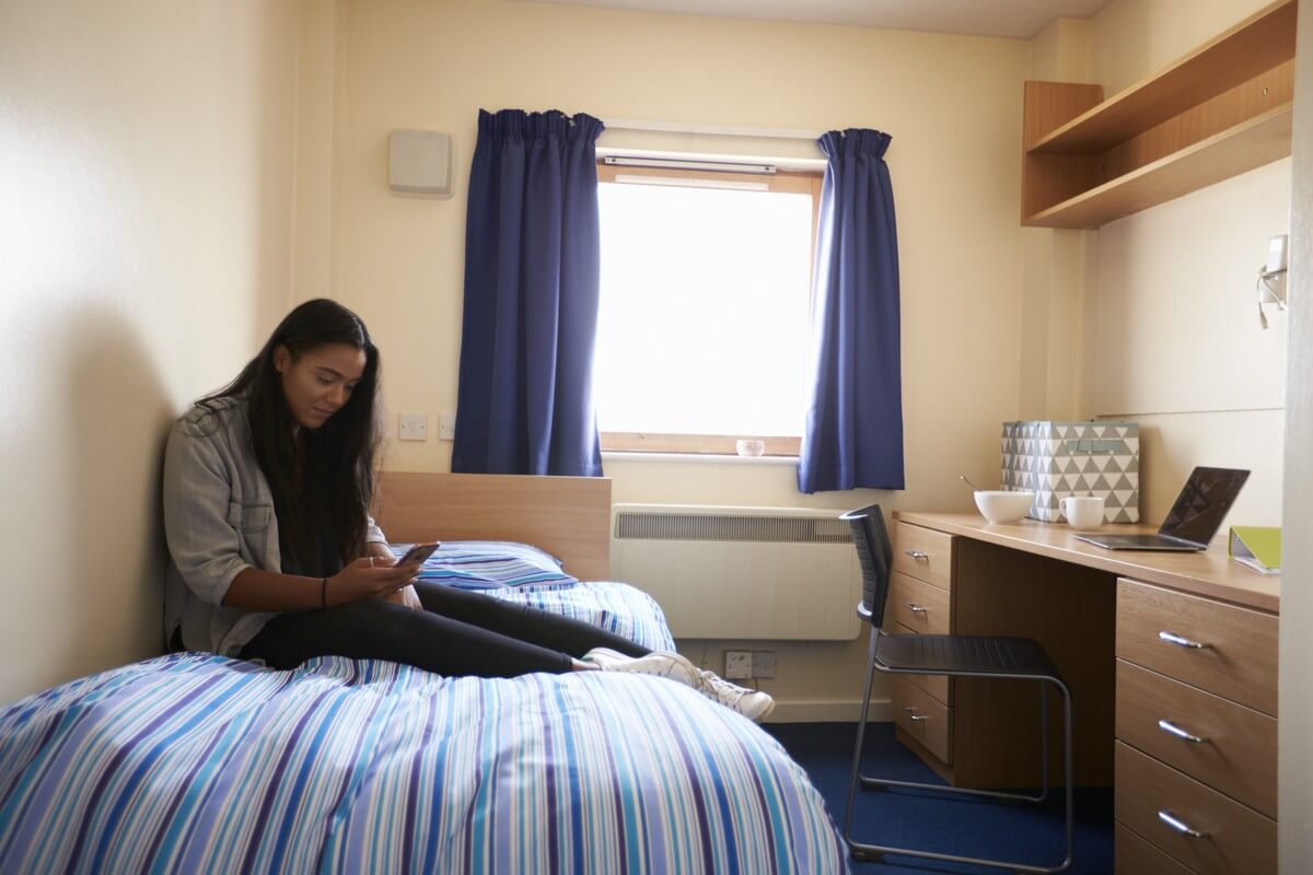 optifymf's tweet photo. Student welfare is in the spotlight at the moment as many UK universities shift to online learning, even to students in PBSA. It’s therefore critical to students to have access to the best broadband for their studies and welfare needs https://t.co/4yr9WLyJGj https://t.co/ENN91LX7aV