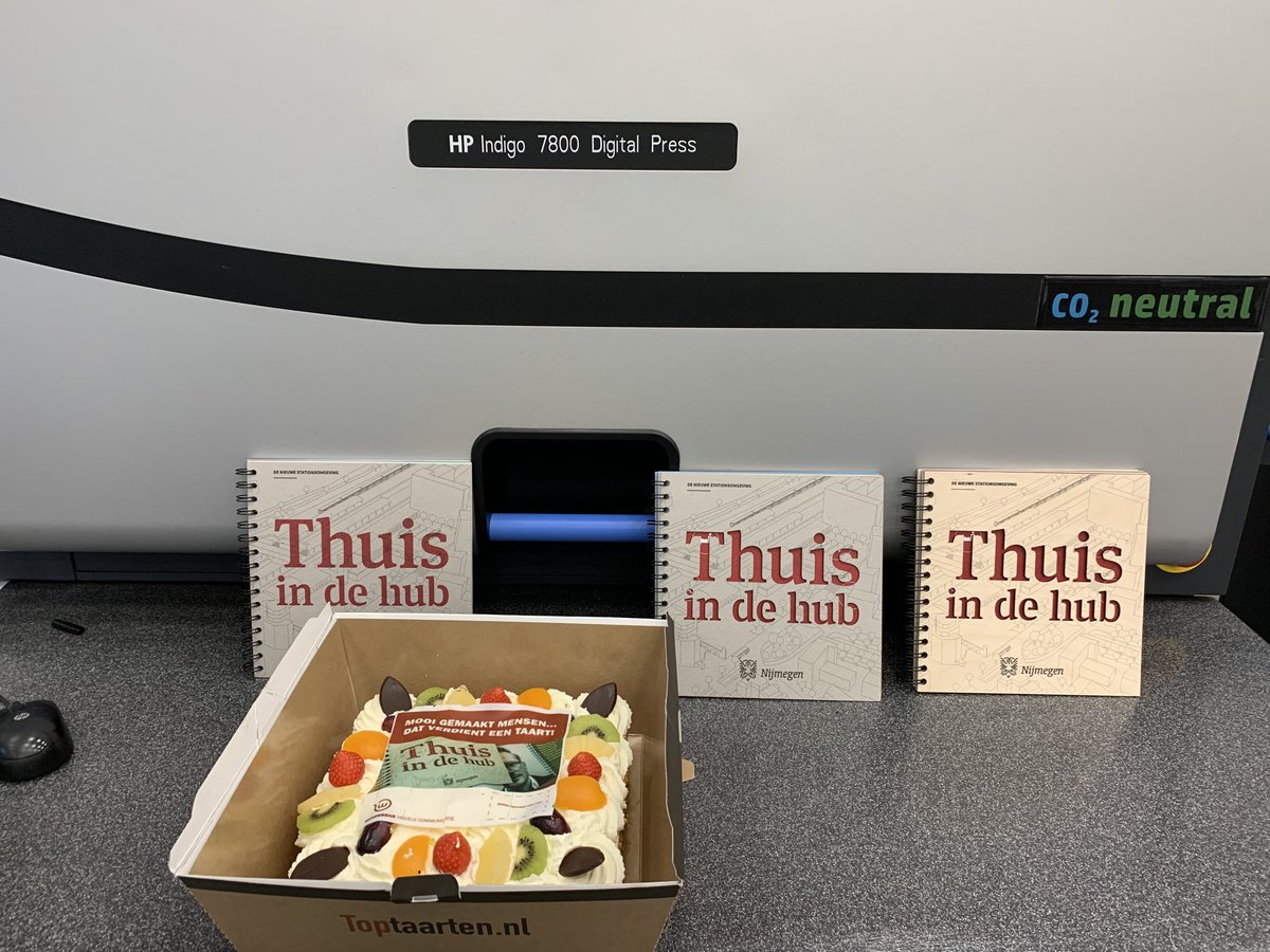 DPN_LS's tweet image. Hartelijk dank voor de lekkere taart en mooie opdracht, Wunderbar - Paul van der Weide - Rapha Ela - Gemeente Nijmegen 👍