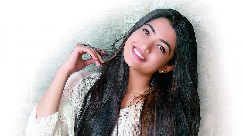 hunaizzzzz's tweet photo. MAX RT💥💥
.
#ExpressionQueenRASHMIKA
@iamRashmika Mine❤️❤️ https://t.co/ZCrpxuBfpx