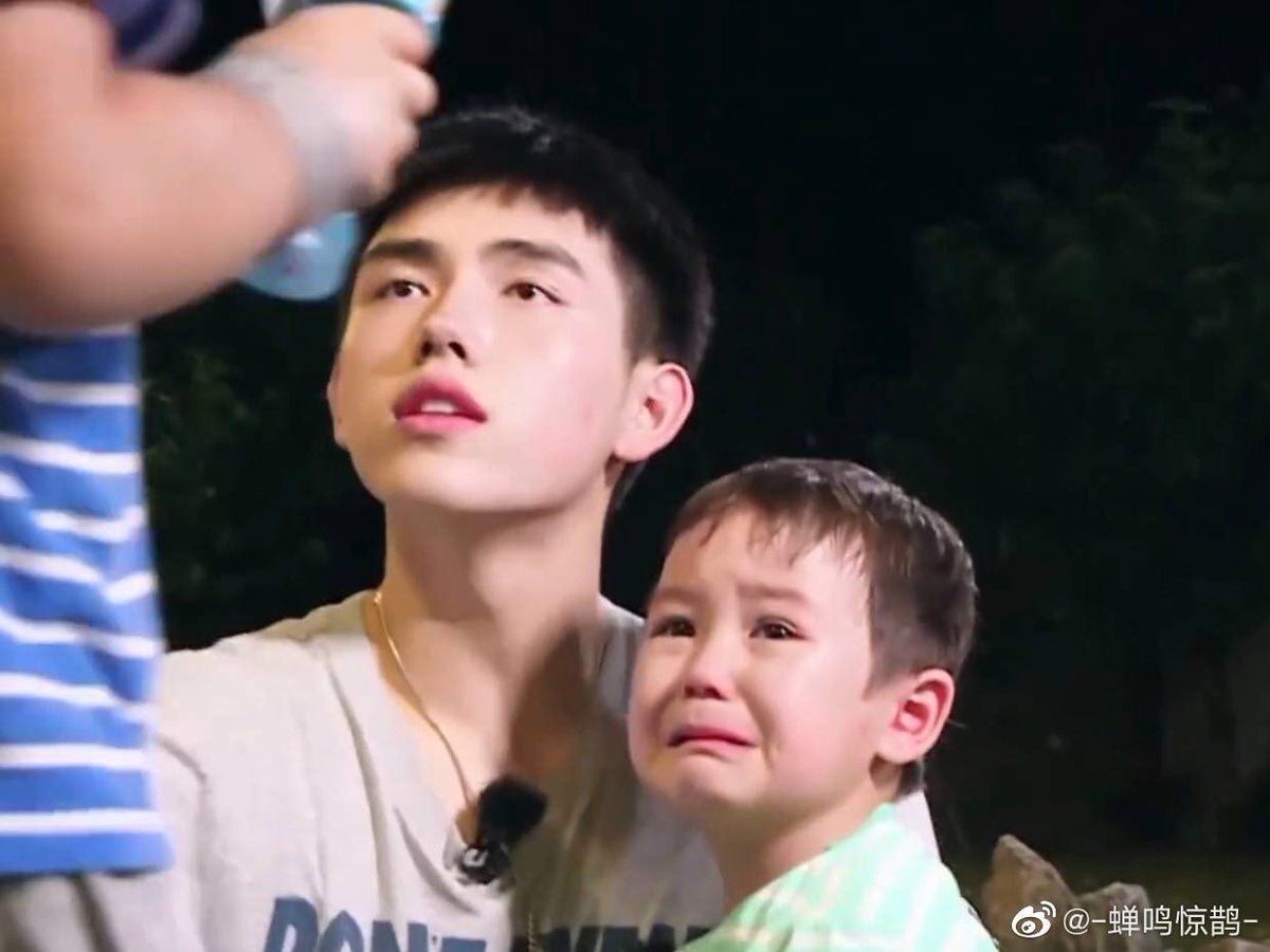 HYXdoingthings's tweet photo. Chen Fei Yu + Kid = Cutest

#Chenfeiyu #陈飞宇 #MoRan #HaoYiXing https://t.co/48inJV924q
