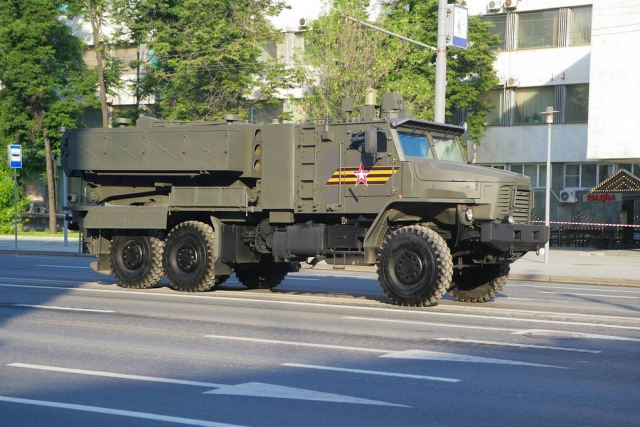 огнеметная система тос-2 тосочка. тос-2 тосочка на колесном шасси урал-63706. тосочка 2. тосочка тос-2 урал. огнеметная система тос-2.