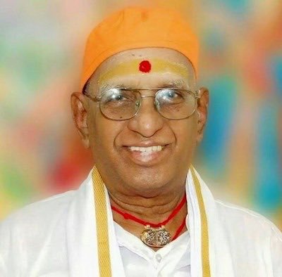 bhargav_gopal's tweet photo. तमिलनाडु के हिंदू मुन्नानी संगठन के संस्थापक श्रीरामगोपालन जी के निधन पर शोक व्यक्त करता हूं। @RSSorg के प्रचारक रहें श्री रामगोपालन जी ने तमिलनाडु में गणेशोत्सव तथा विसर्जन आयोजन को लोकप्रिय बनाने में महत्वपूर्ण भूमिका अदा की। ईश्वर उन्हें श्री चरणों में स्थान दें। 
ॐ शांति..💐 https://t.co/tfDnu2HXFe