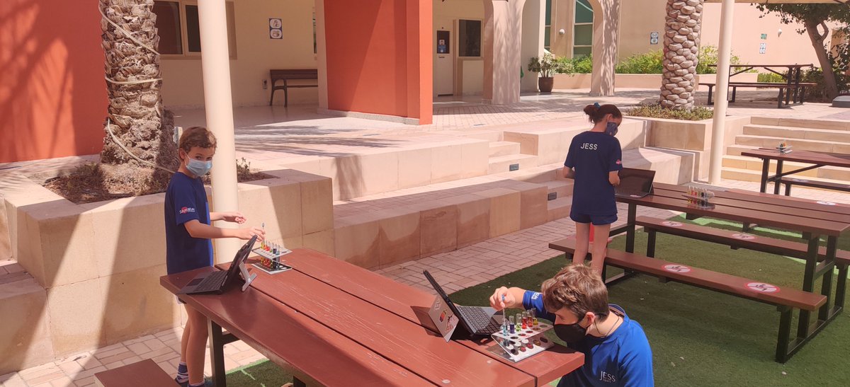 JESSScienceDept's tweet photo. year 8 investigating which colour would absorb the most energy as a solar cells Using their Scientific skills and breaking out of the classroom. #RenewableEnergy #ScienceOutside #JessCriticalThinking https://t.co/U1gPTz5OMZ