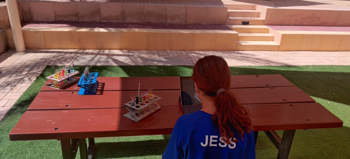 JESSScienceDept's tweet photo. year 8 investigating which colour would absorb the most energy as a solar cells Using their Scientific skills and breaking out of the classroom. #RenewableEnergy #ScienceOutside #JessCriticalThinking https://t.co/U1gPTz5OMZ