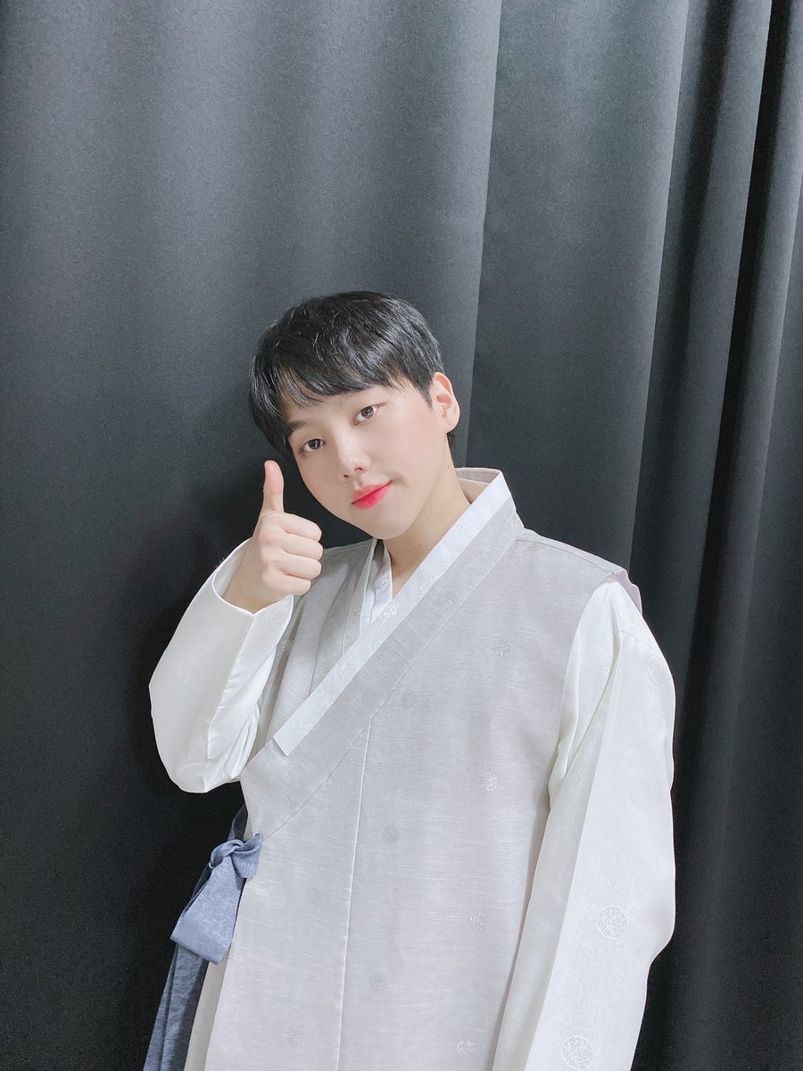[🎁] Behind Cut 4️⃣ 📸

#D1CE #디원스 
#추석 #Chuseok