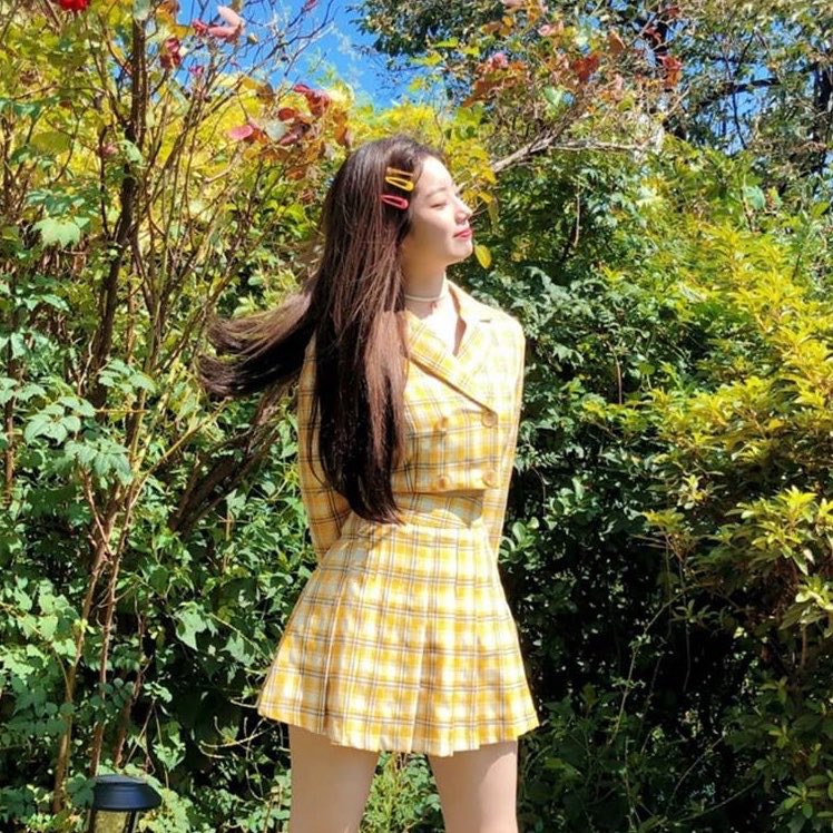 archivedkdh's tweet photo. dahyun being the girlfriend material that she is https://t.co/vrziGZvJe4