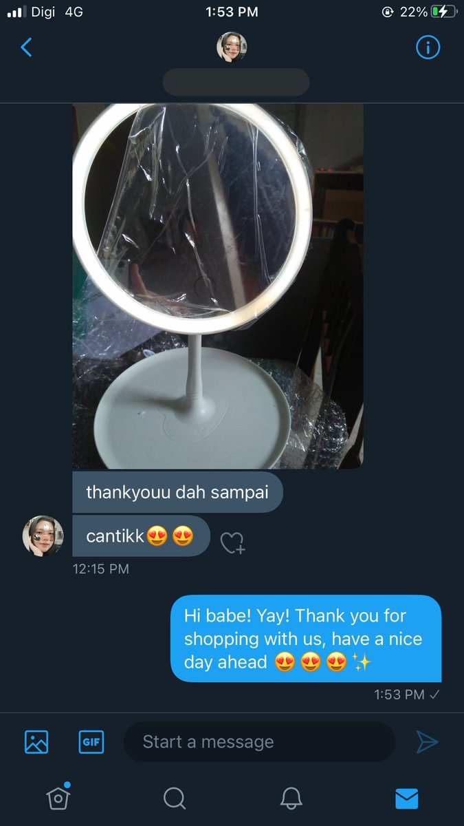 bootifulblooms's tweet photo. #BootifulFEEDBACK
Yay! Our white LED Mirror has a new owner now, for only RM20 you will receive your mirror + free gifts! 🎁
Anyway, it only took one day to arrive 😘 https://t.co/kEIJ16jkSR